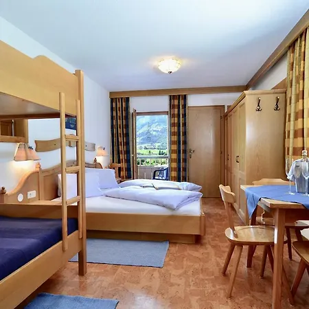 Stubacher Hof Szálloda *